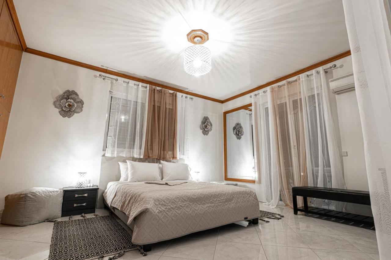 Galadriel Villa With Private Pool & Jacuzzi Kato Yerakarion Bagian luar foto